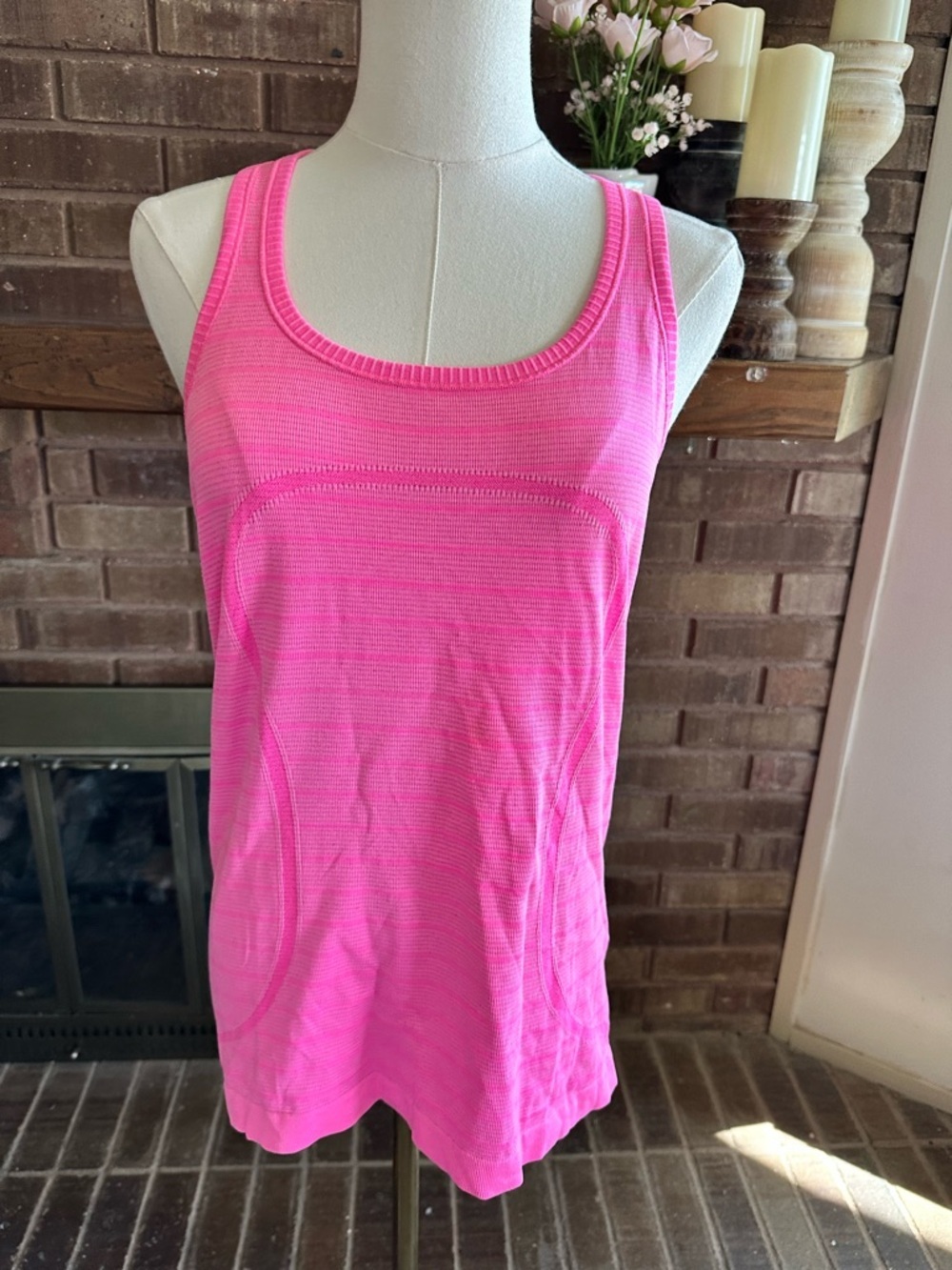 Lululemon Swiftly Tech Racerback Tank Top 2.0 Bright Pink Stripe Size 8